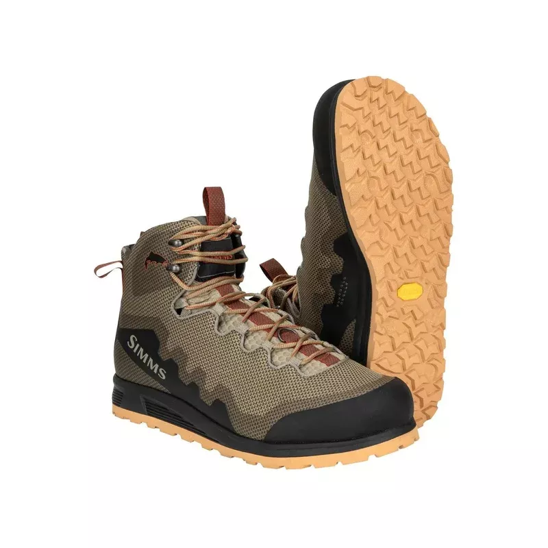 Simms M’s Flyweight Access Wading Boot – Dark Stone Vibram Size *No Box*